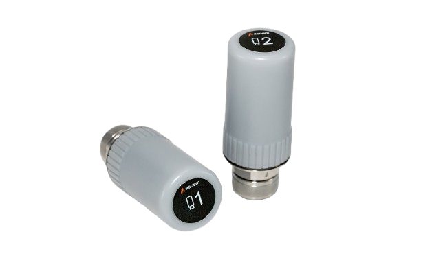 ACOEM Wireless Balancer: los dos acelerómetros inalámbricos del sistema, marcados 01 y 02 para balanceo en dos planos